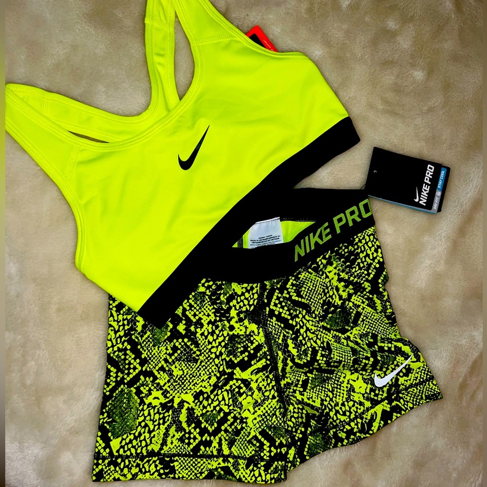 NIKE SPORTS SET